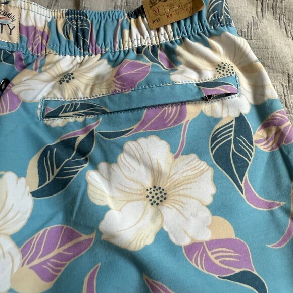 Faherty Men's Beacon Swim Trunk - Picture 4 of 7